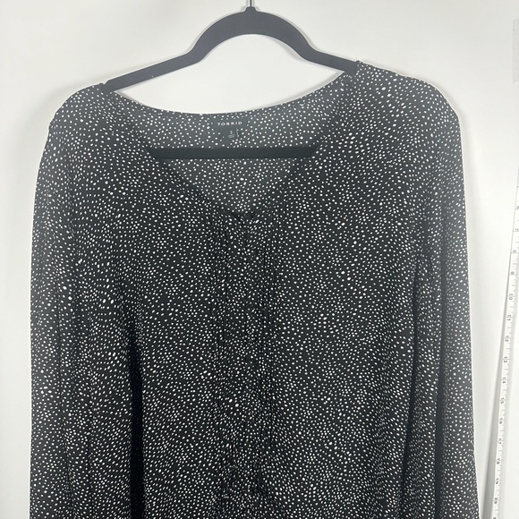 Torrid Black/White Polka Dot Pintuck Button-Front V-Neck Blouse Women’s 3X - Picture 2 of 12